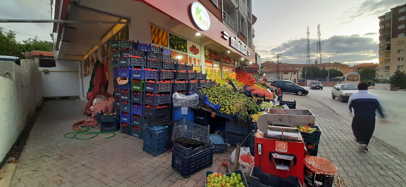 ÇİÇEK MİNİHAL TOPTAN SEBZE & MEYVE