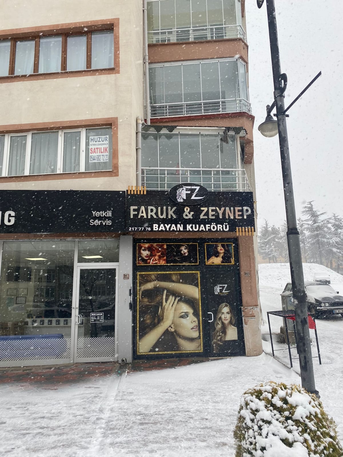 Faruk & Zeynep Bayan Kuaförü