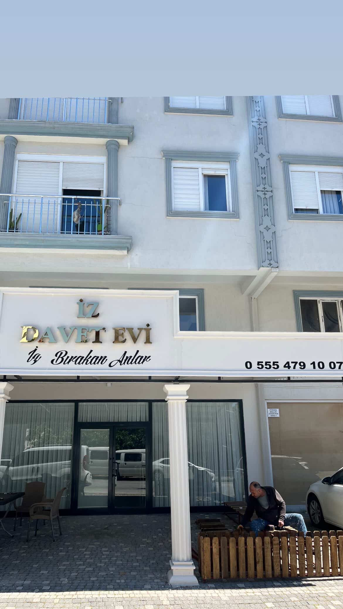 İz davet evi